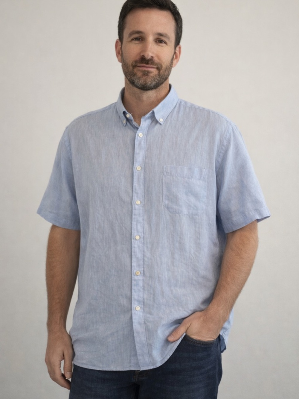 Light Blue Short-Sleeve Linen Button-Up Shirt - Men. BB10